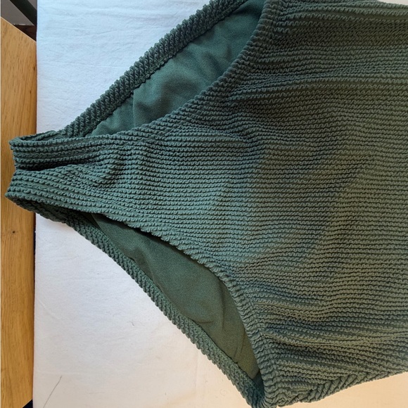 Kona Sol Green Swimsuit Women's Small Textured One Piece Ribbed Scoop Back S - Picture 2 of 10